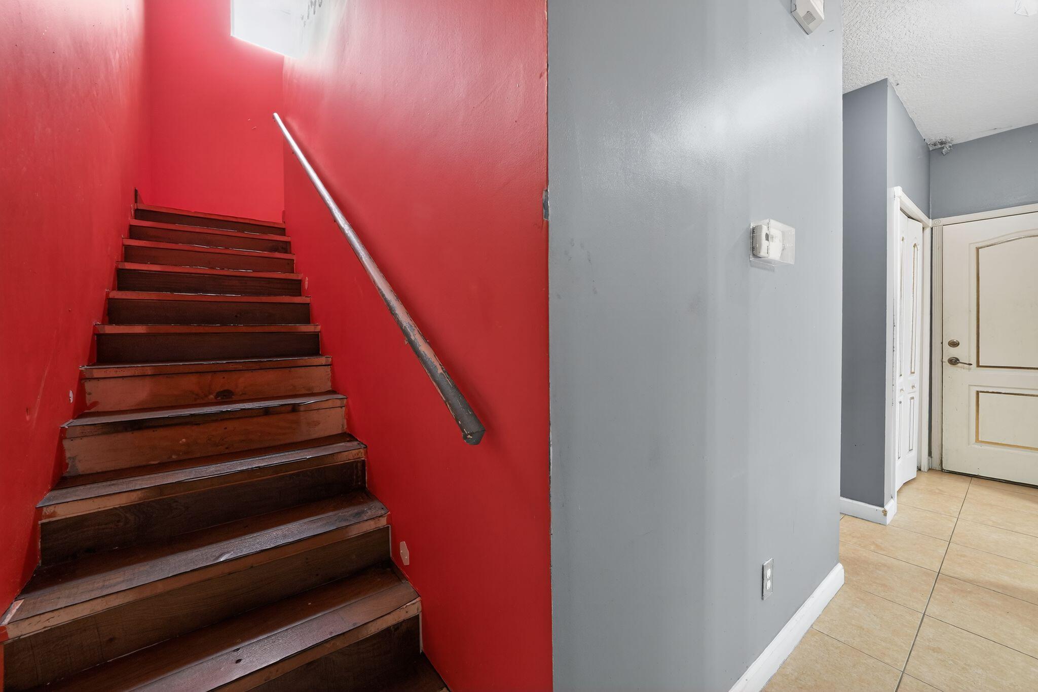 RIVER OAKS - Residential