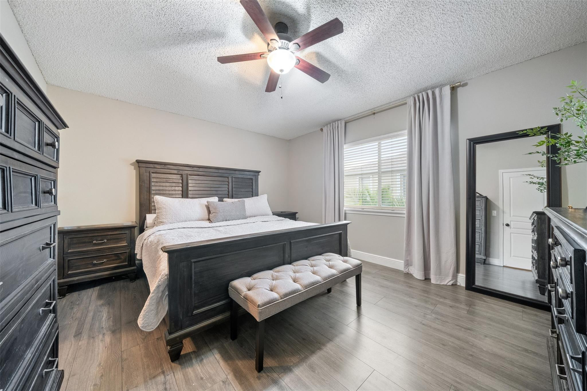 PLUM HARBOR - Residential