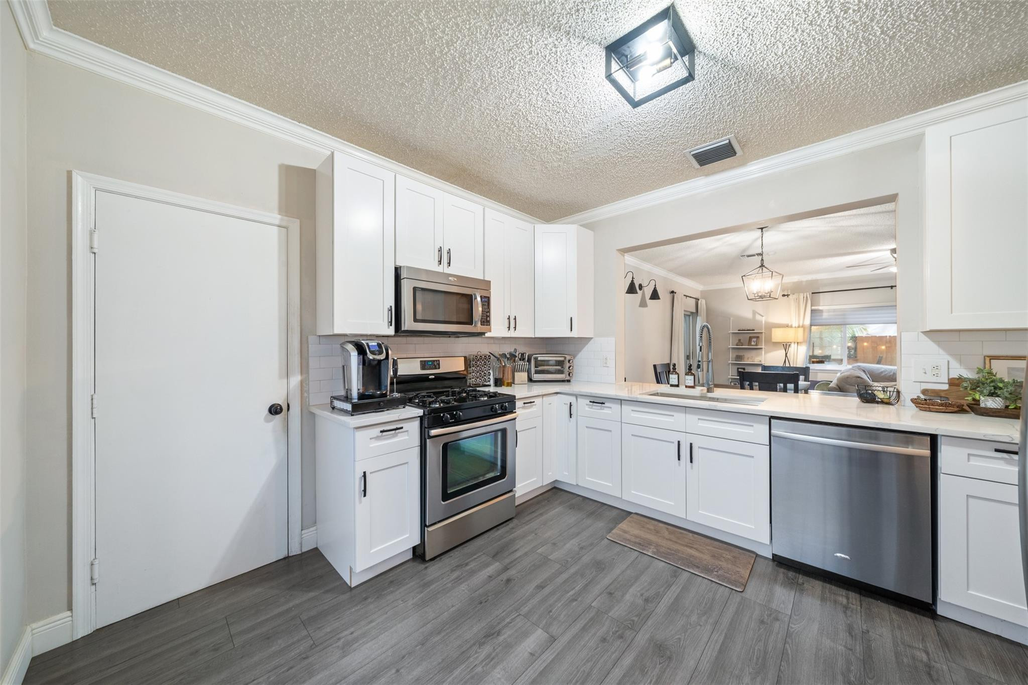 PLUM HARBOR - Residential