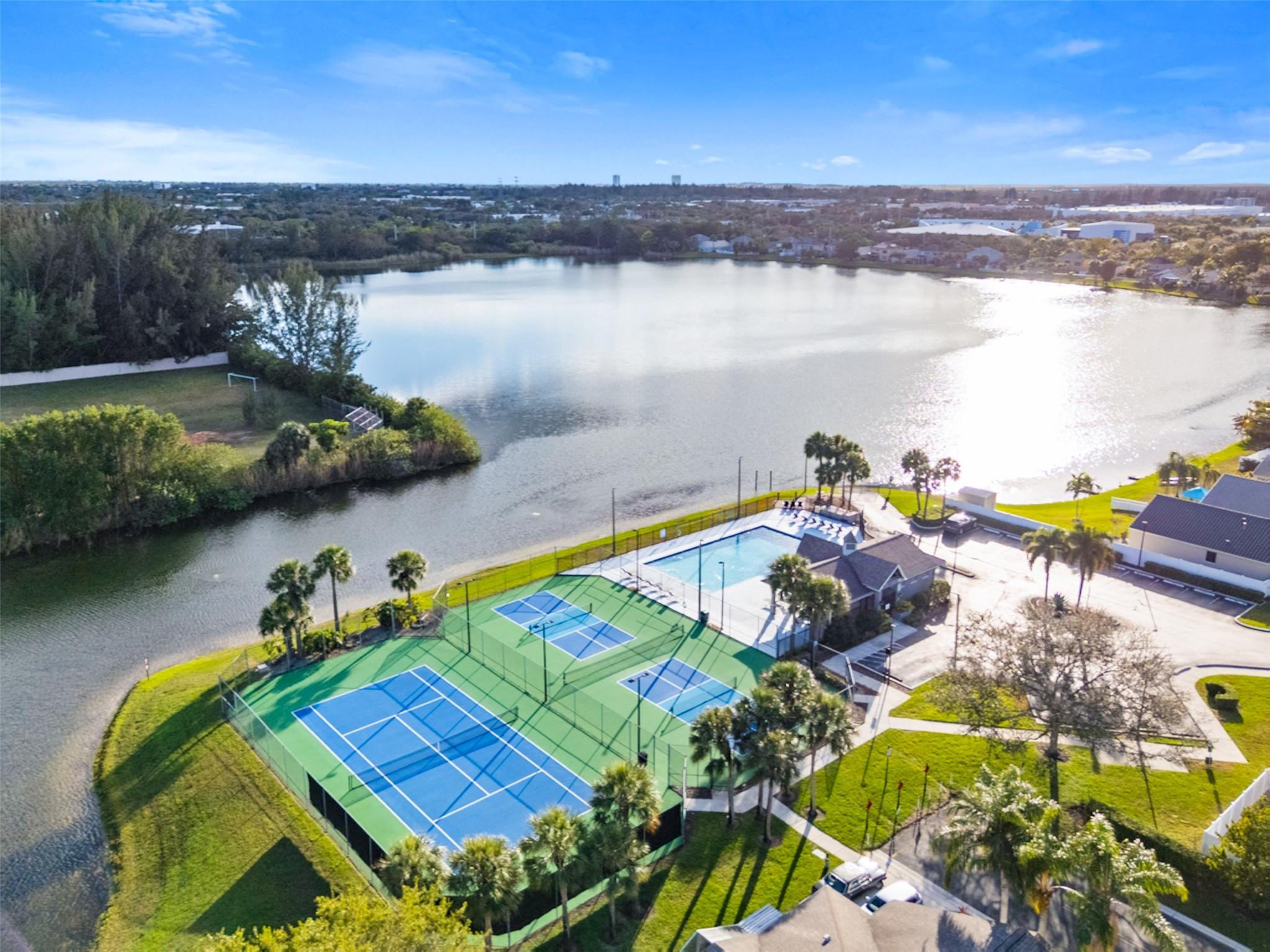 PLUM HARBOR - Residential