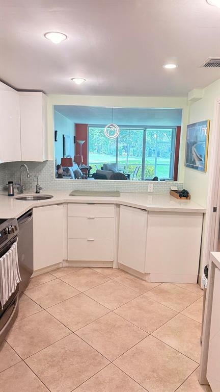 Tiny photo for 4031 N Cypress Drive #101, Pompano Beach, FL 33069 (MLS # B26024512)