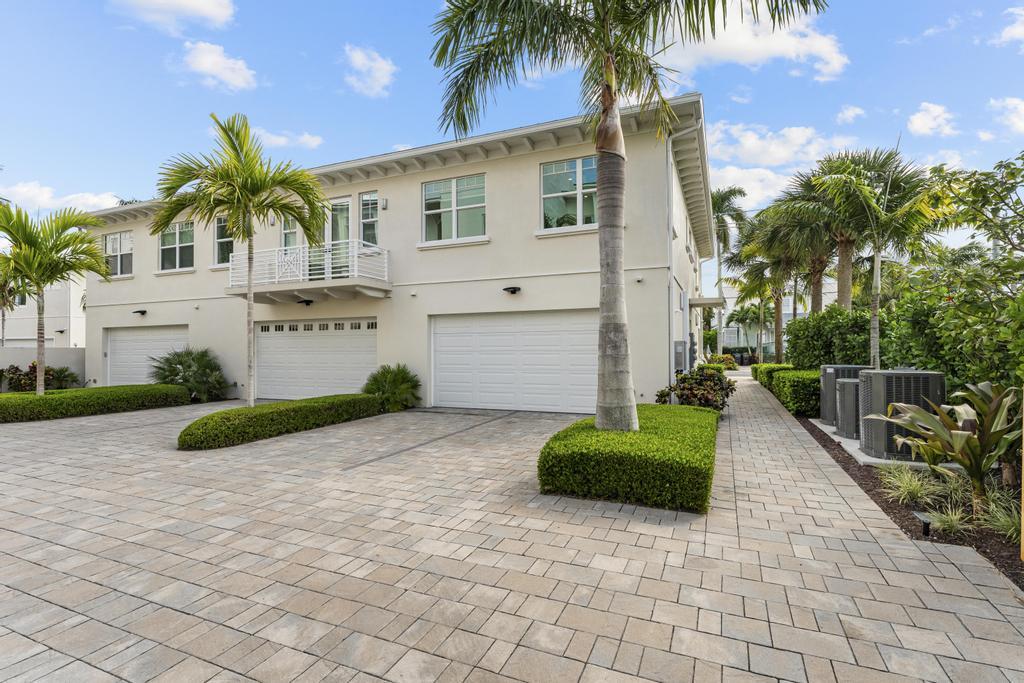 RIVER HOUSE STUART  A CONDO - Residential