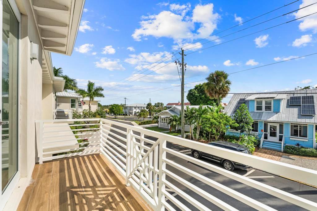 RIVER HOUSE STUART  A CON - Residential