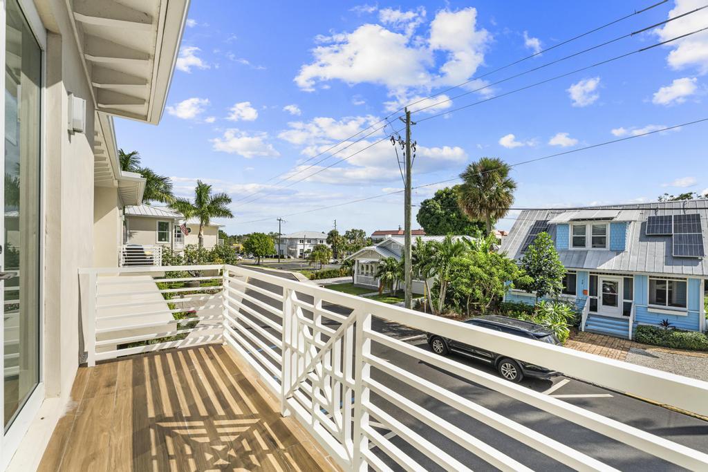 RIVER HOUSE STUART  A CONDO - Residential