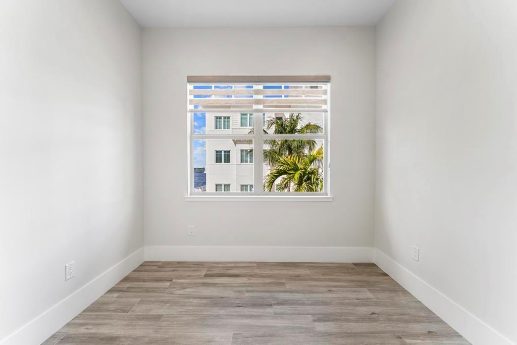 RIVER HOUSE STUART  A CON - Residential