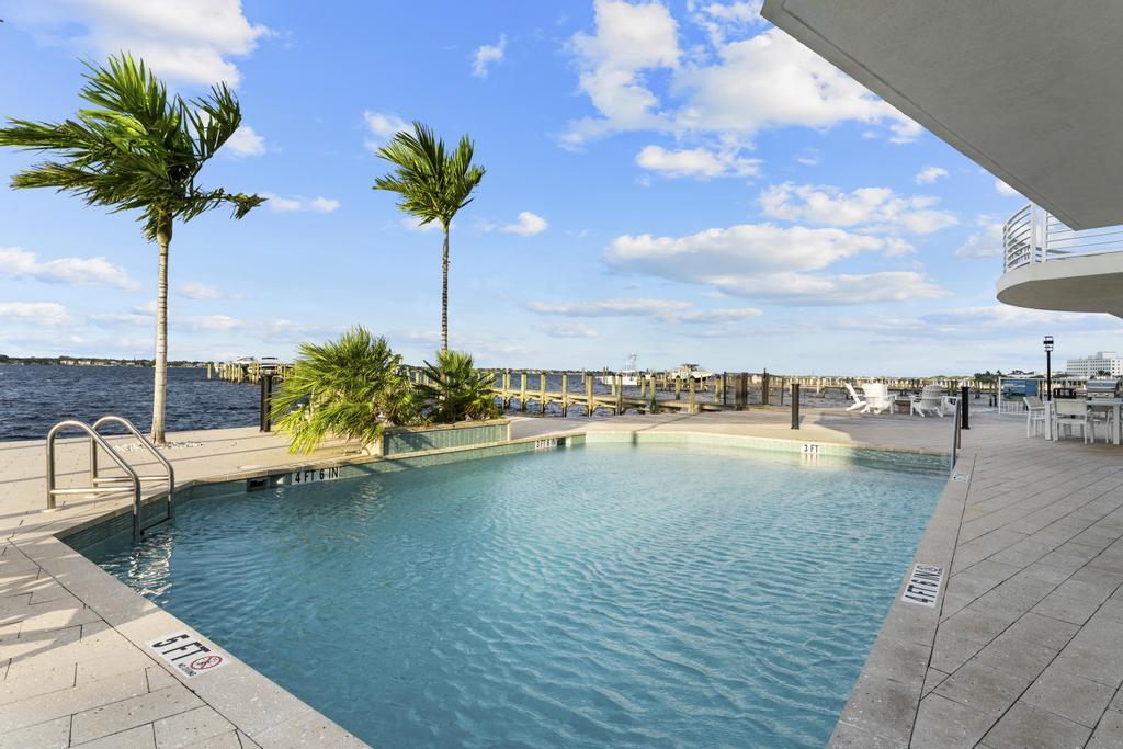 RIVER HOUSE STUART  A CONDO - Residential