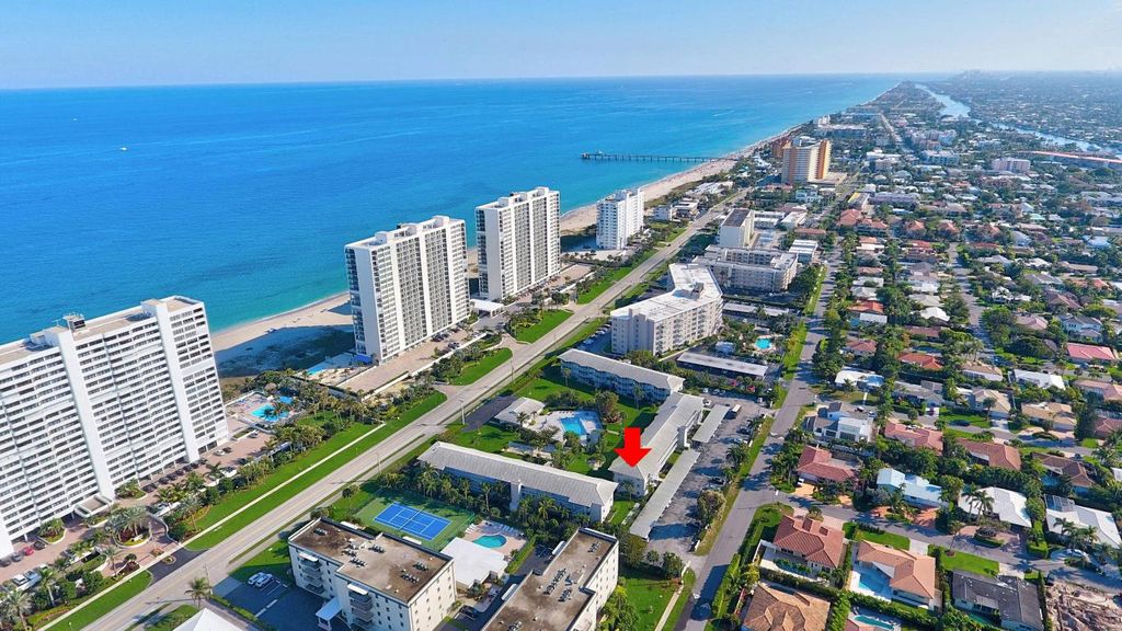 Photo of 2730 Banyan Road #4b, Boca Raton, FL 33432 (MLS # R11029589)