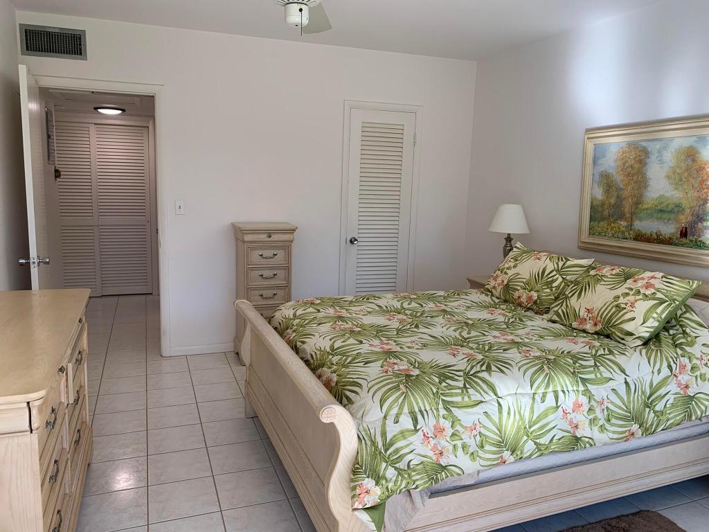 BOCA RATON HARBOUR APTS CONDO - Residential Lease