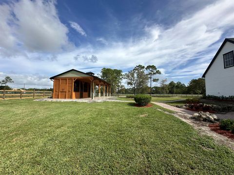 A home in Loxahatchee