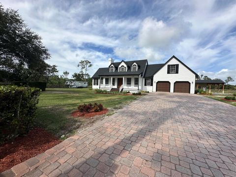 A home in Loxahatchee