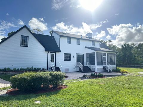 A home in Loxahatchee