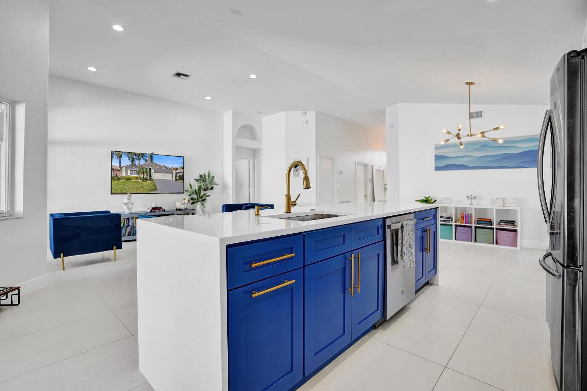 COQUINA LAKES - Residential