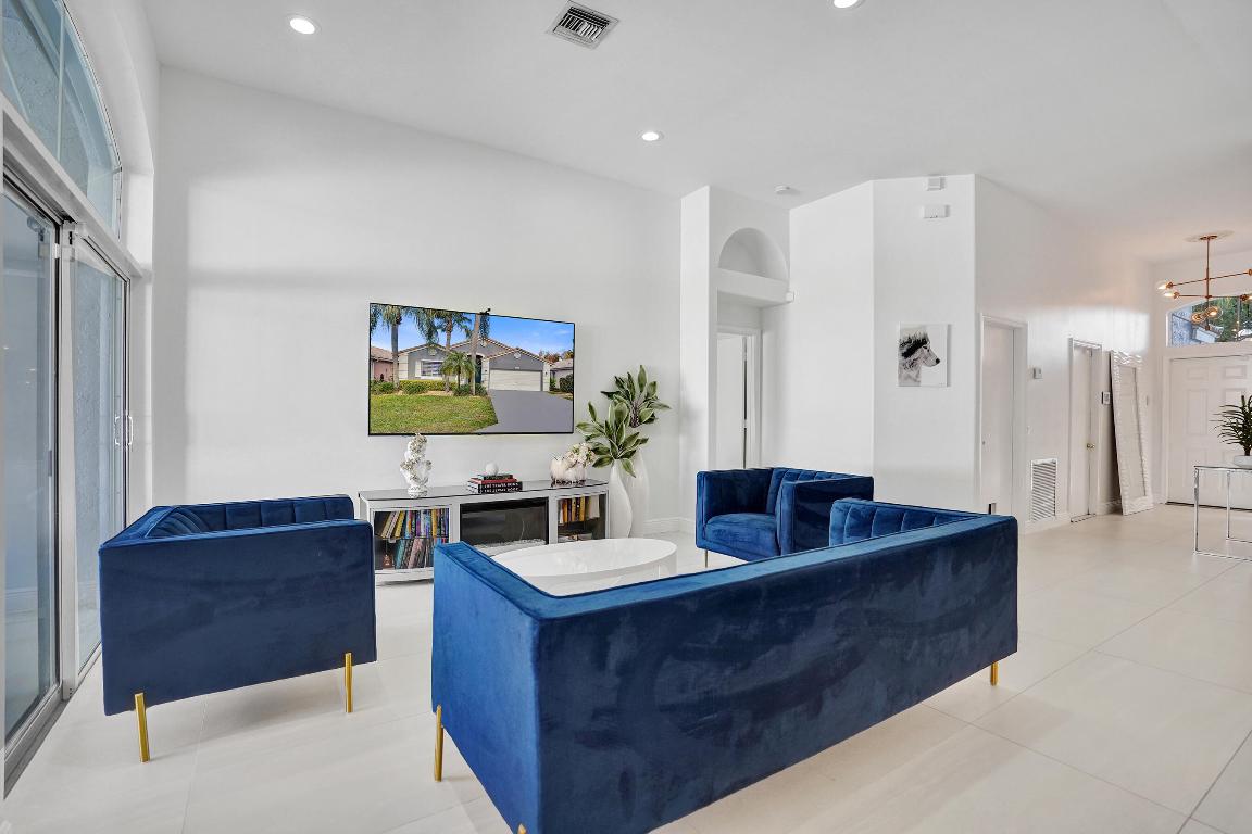 COQUINA LAKES - Residential