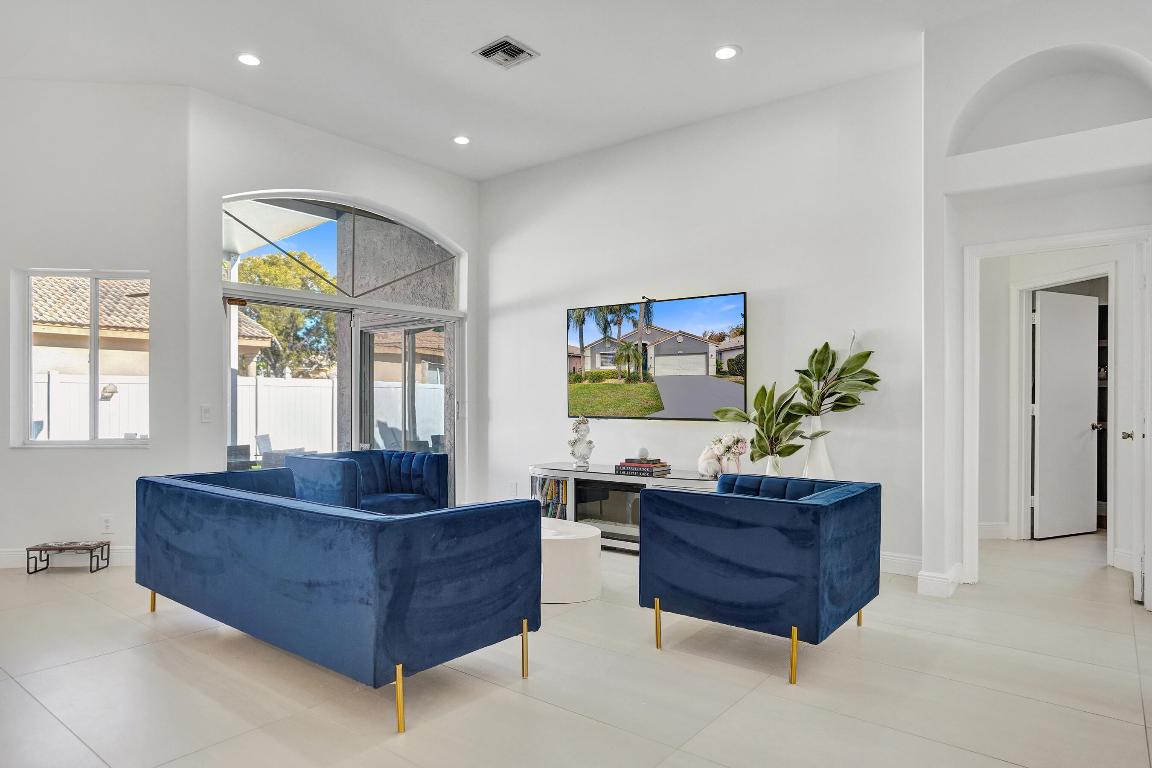 COQUINA LAKES - Residential