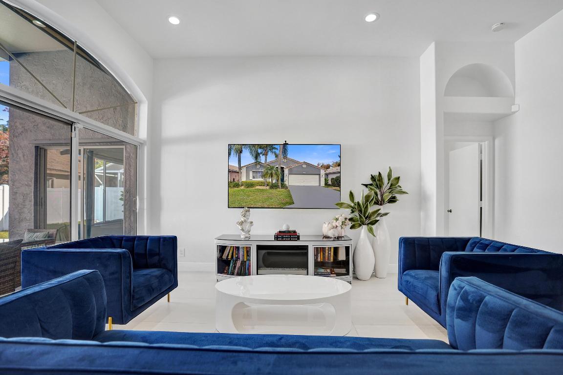 COQUINA LAKES - Residential