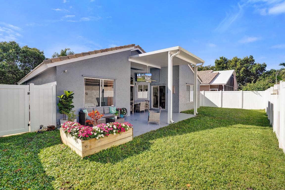 COQUINA LAKES - Residential