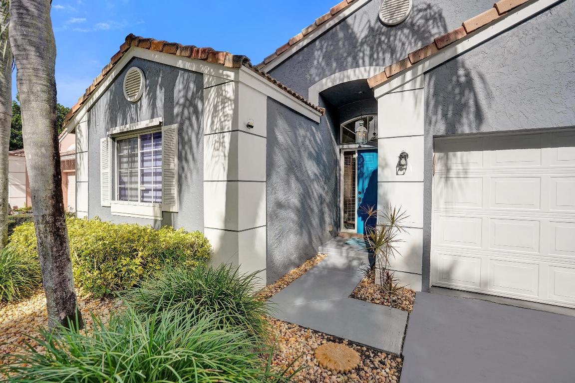 COQUINA LAKES - Residential