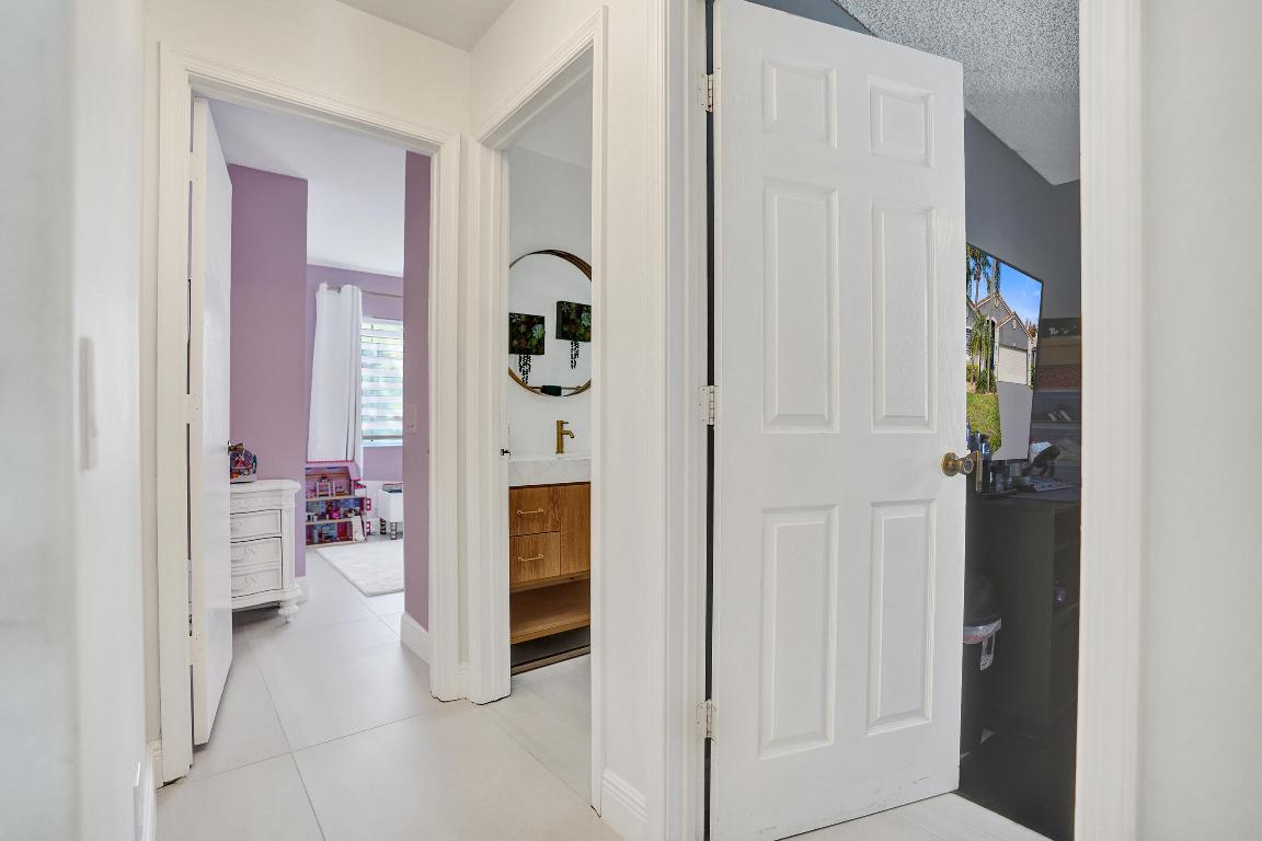 COQUINA LAKES - Residential