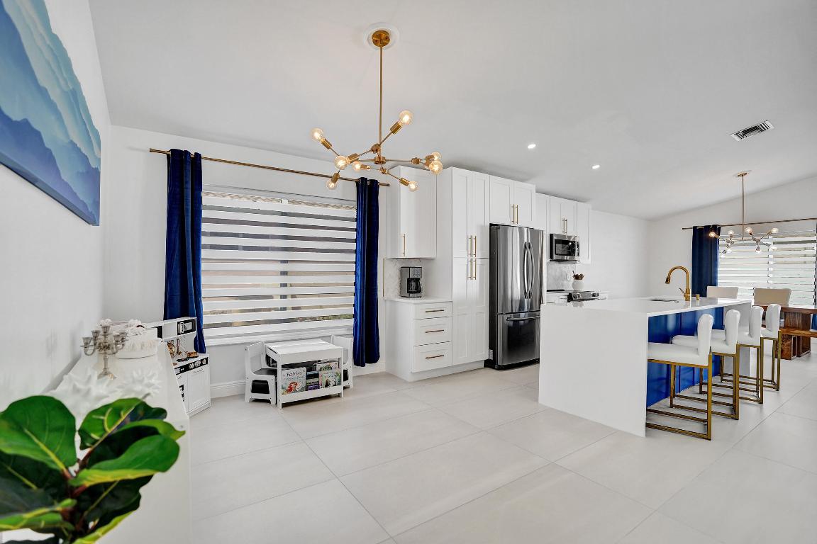 COQUINA LAKES - Residential