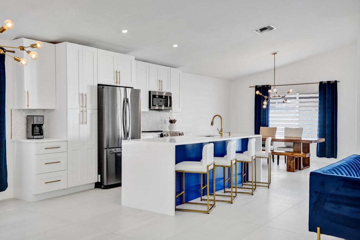 COQUINA LAKES - Residential