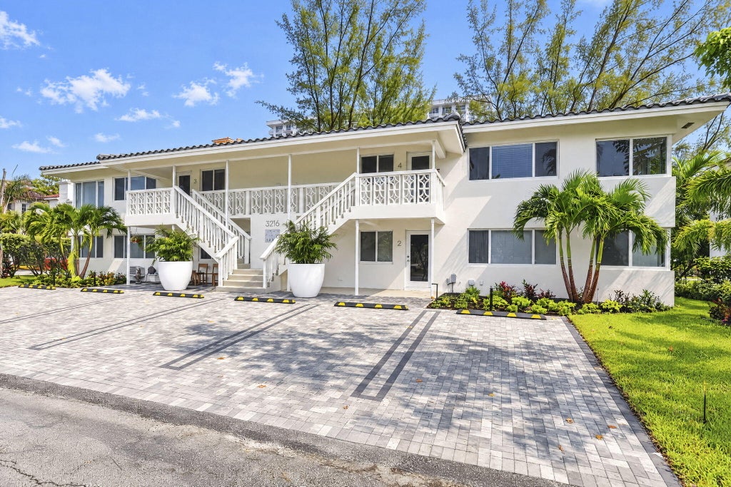Photo of 3216 COLONY CLUB Road #4, Pompano Beach, FL 33062 (MLS # B26077754)