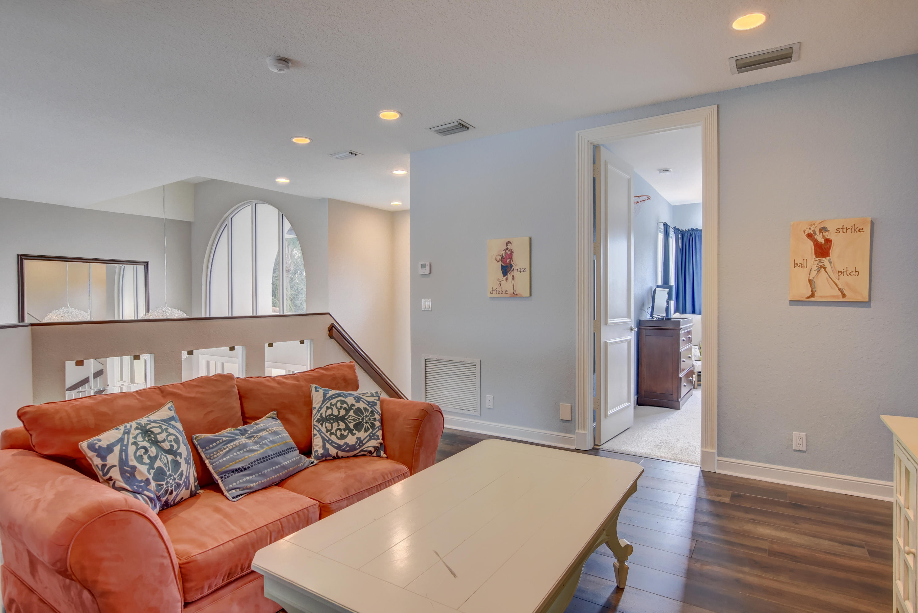 SEASONS - Residential