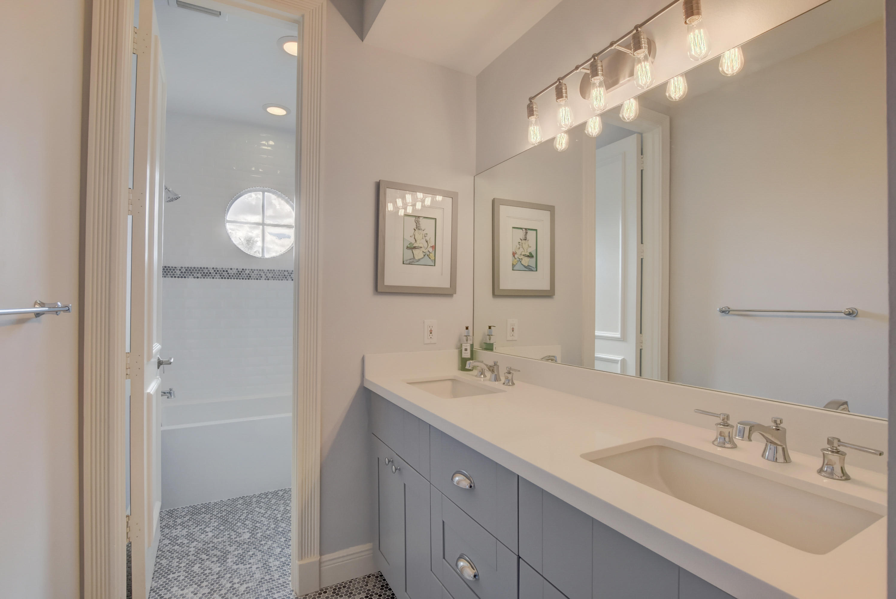 SEASONS - Residential