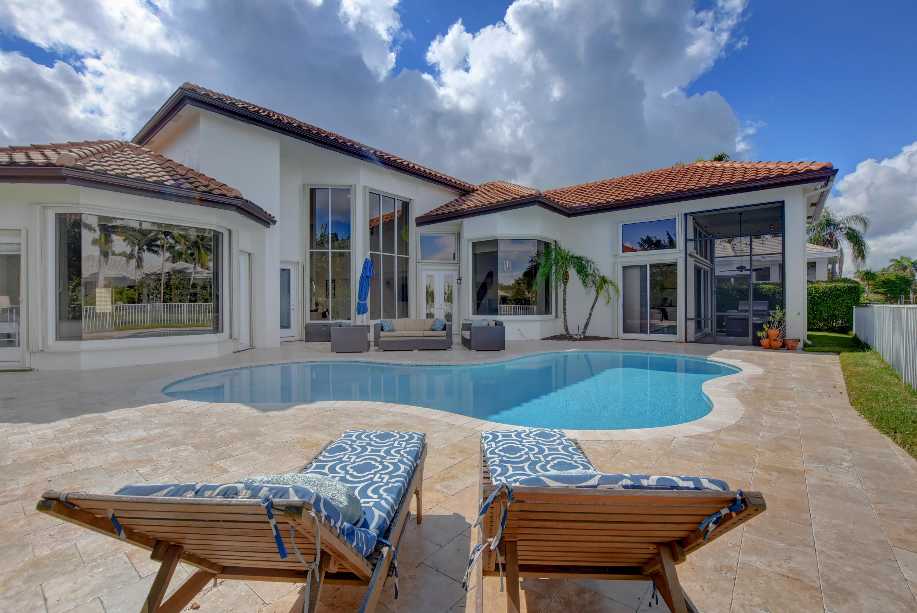 SEASONS - Residential