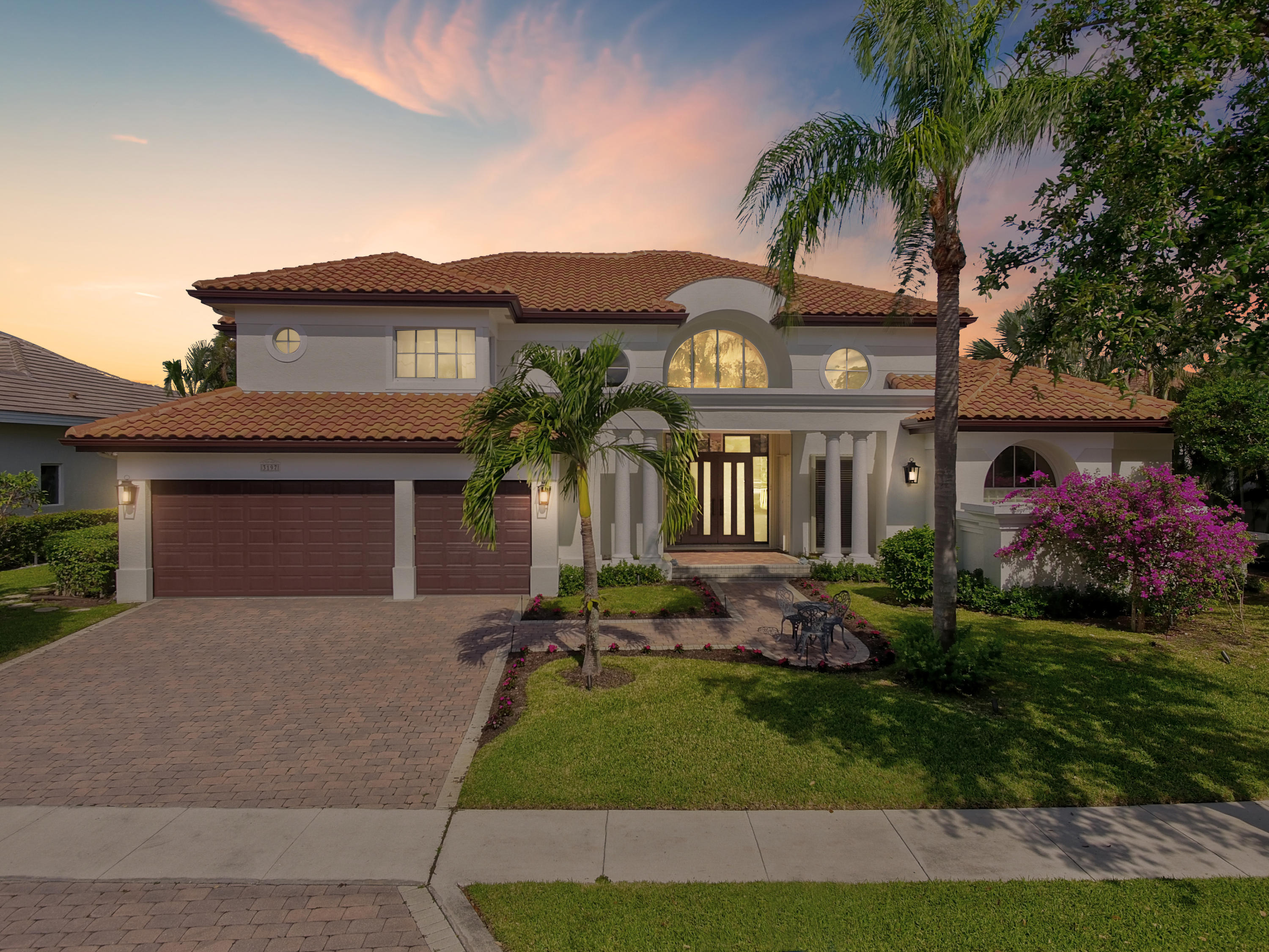 SEASONS - Residential