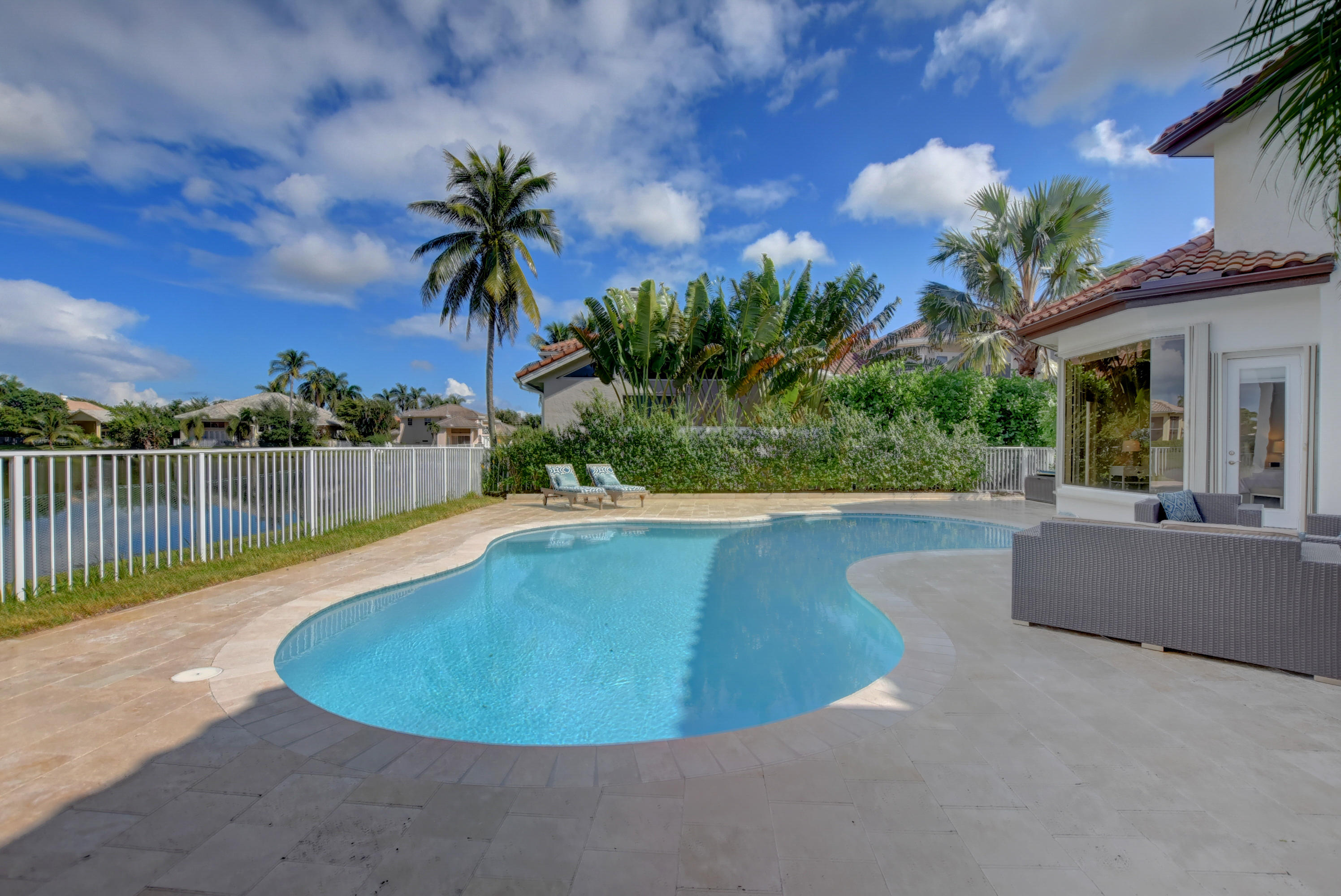 SEASONS - Residential