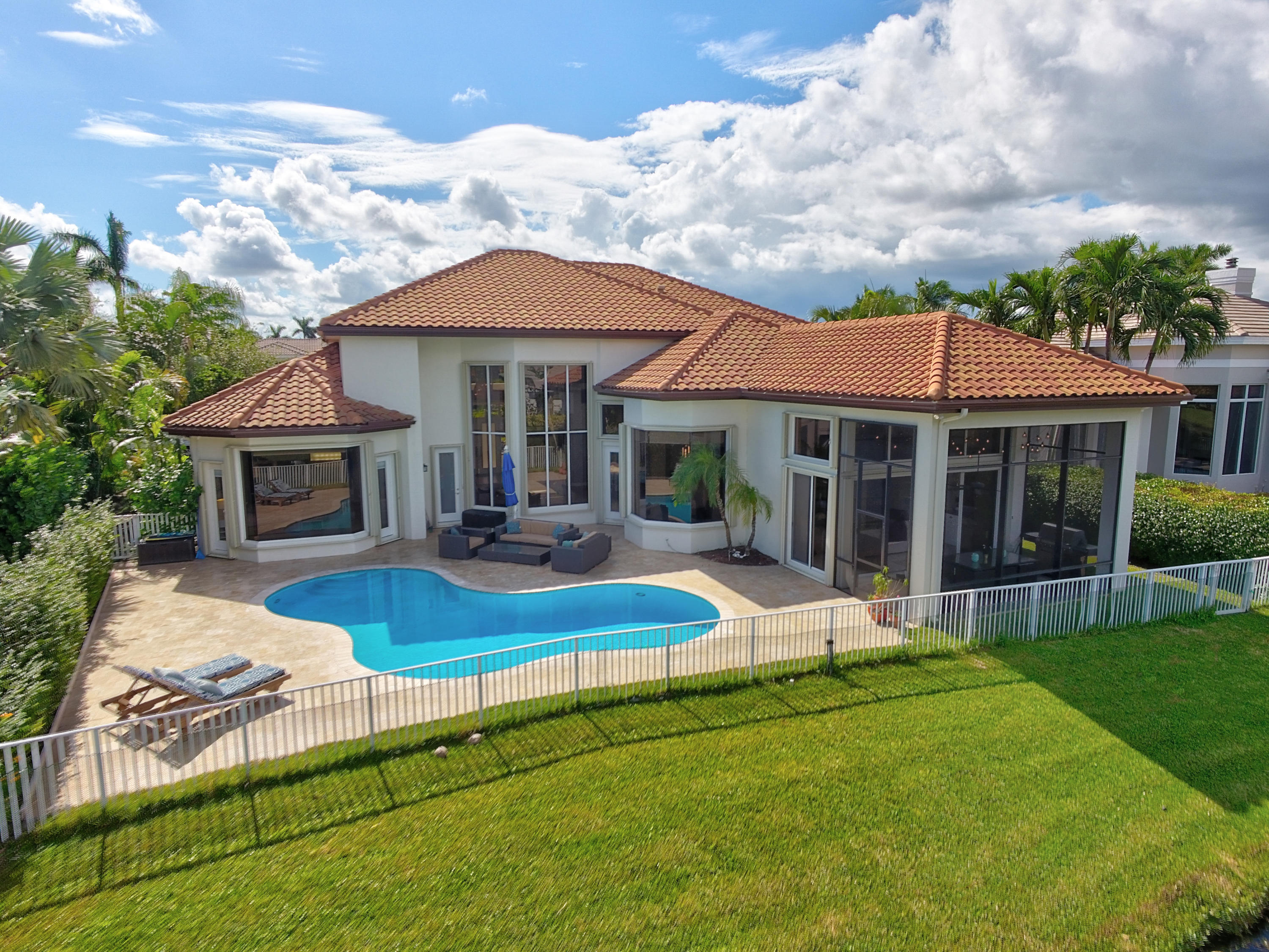 SEASONS - Residential