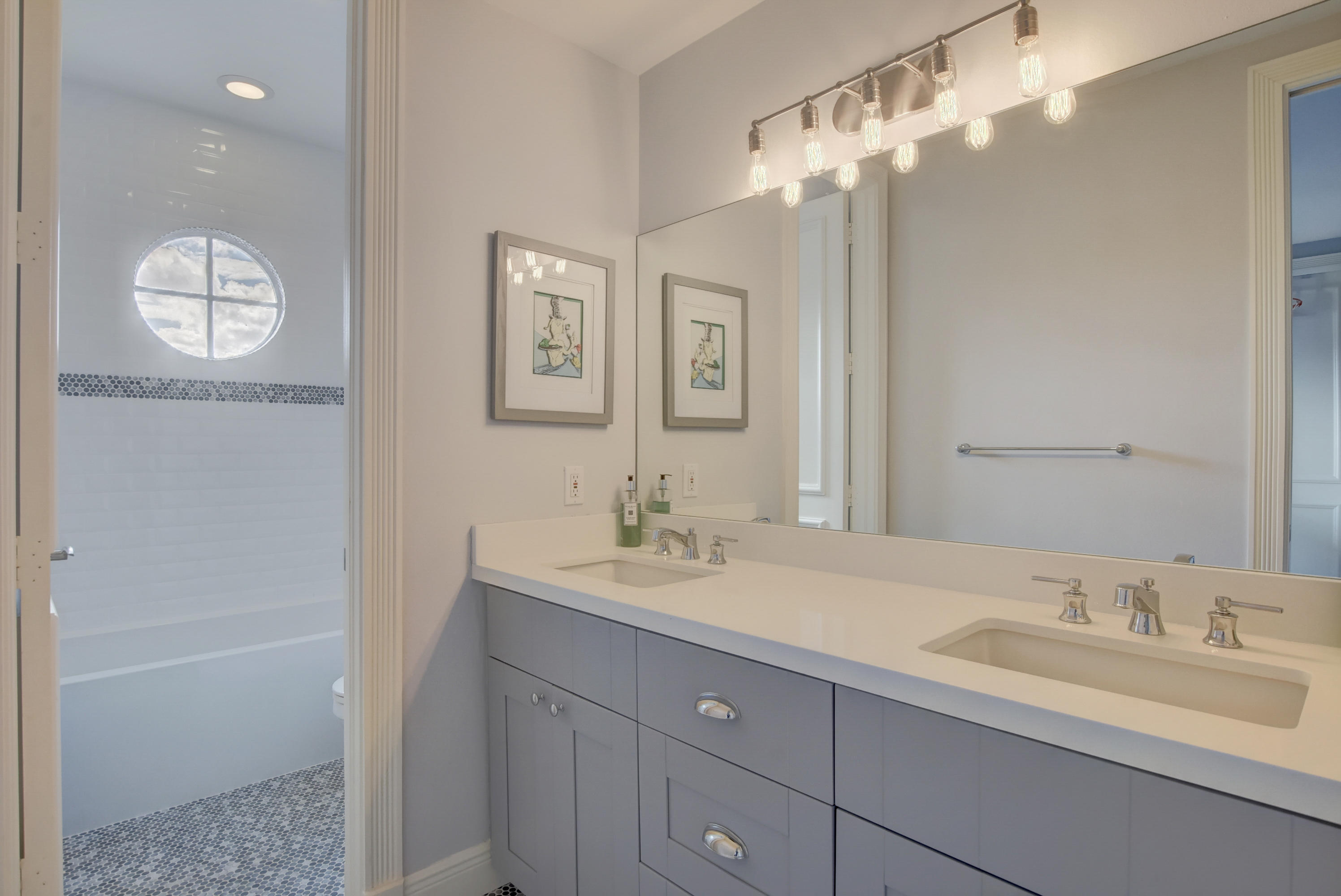 SEASONS - Residential