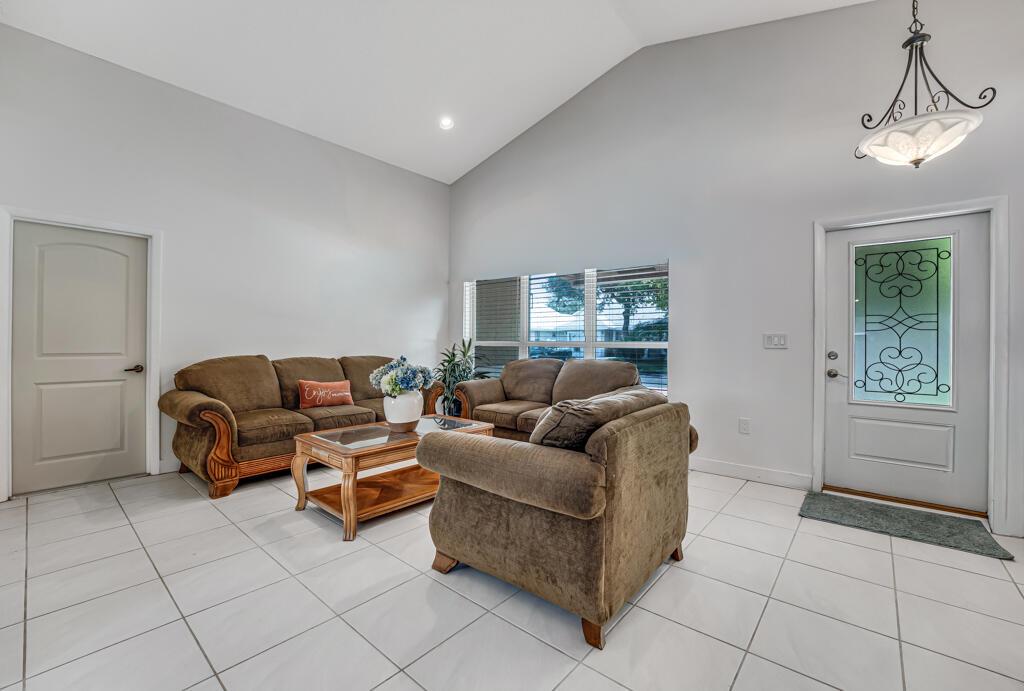 CHAPEL TRAIL POINT - Residential