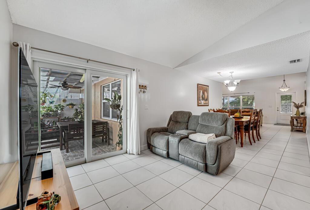 CHAPEL TRAIL POINT - Residential