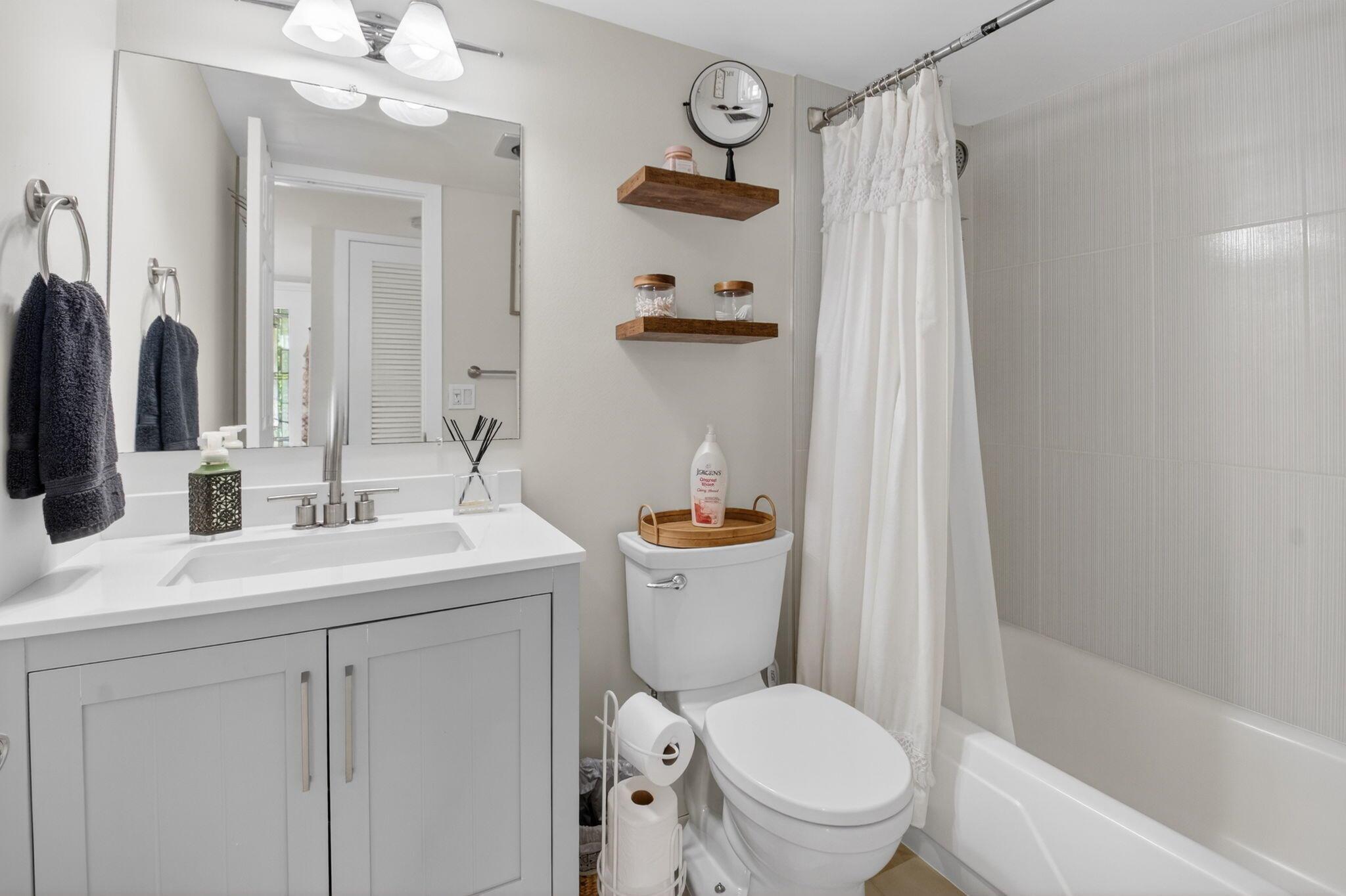 TROPIC BAY CONDO - Residential