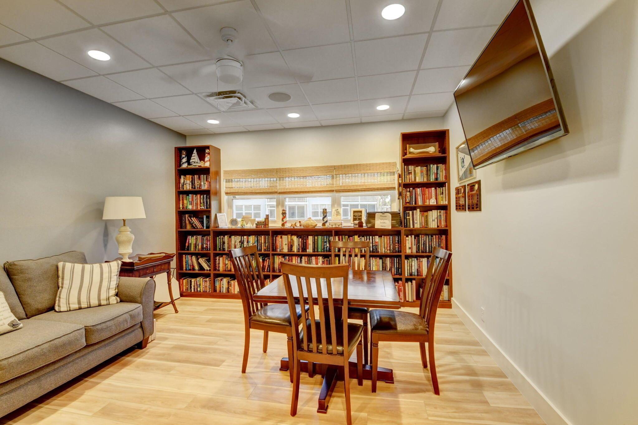 TROPIC BAY CONDO - Residential