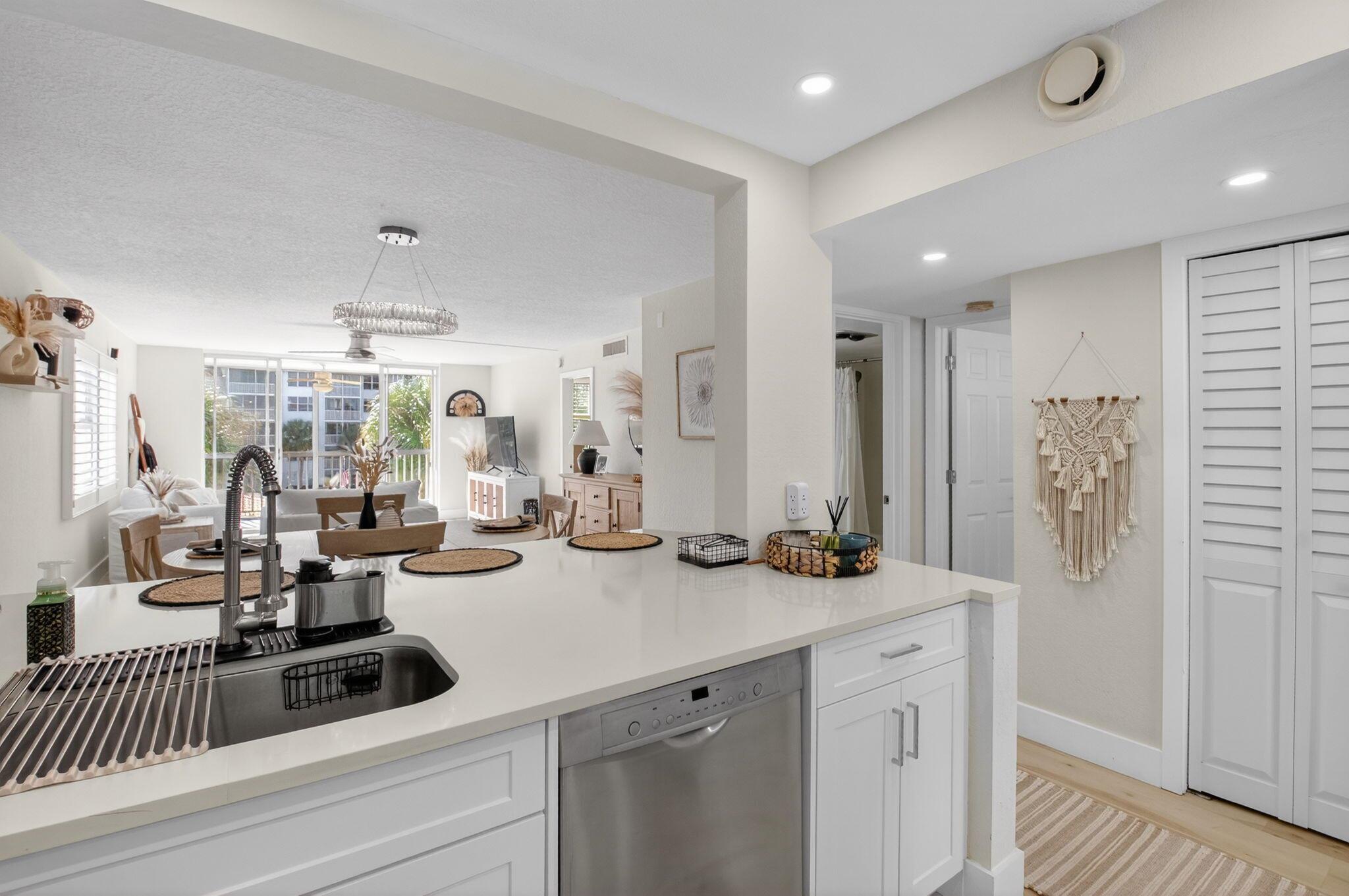 TROPIC BAY CONDO - Residential