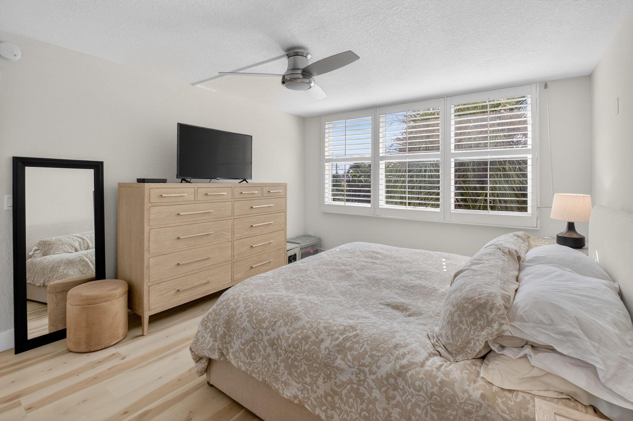 TROPIC BAY CONDO - Residential