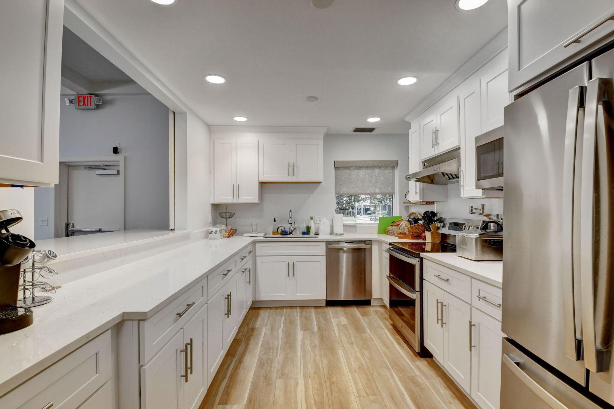 TROPIC BAY CONDO - Residential