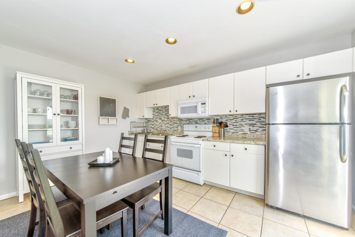 PALM BEACH POINT EAST - Residential