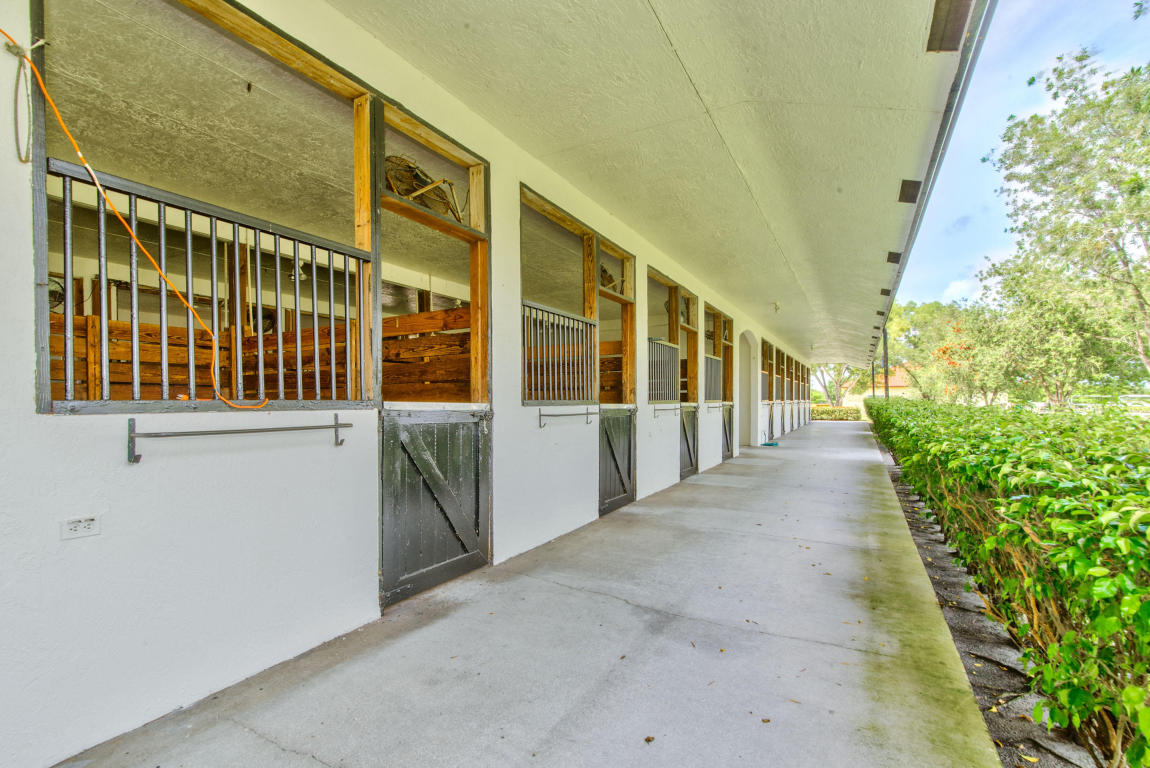 PALM BEACH POINT EAST - Residential