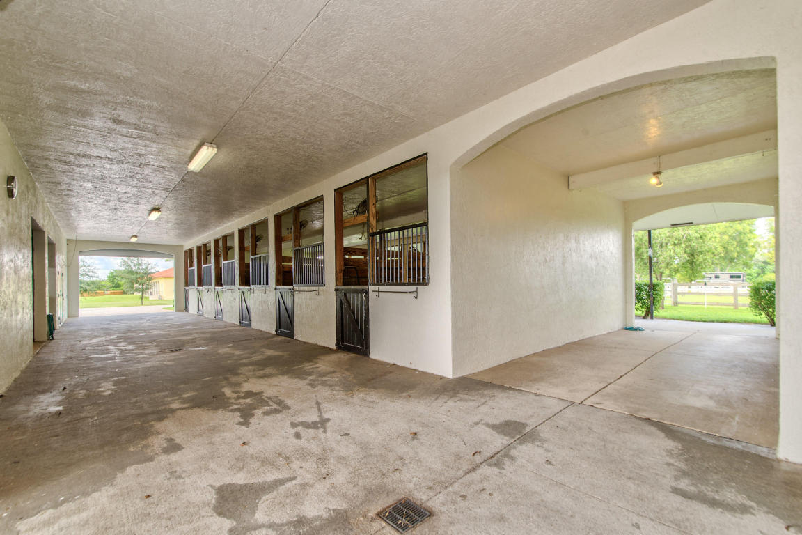 PALM BEACH POINT EAST - Residential