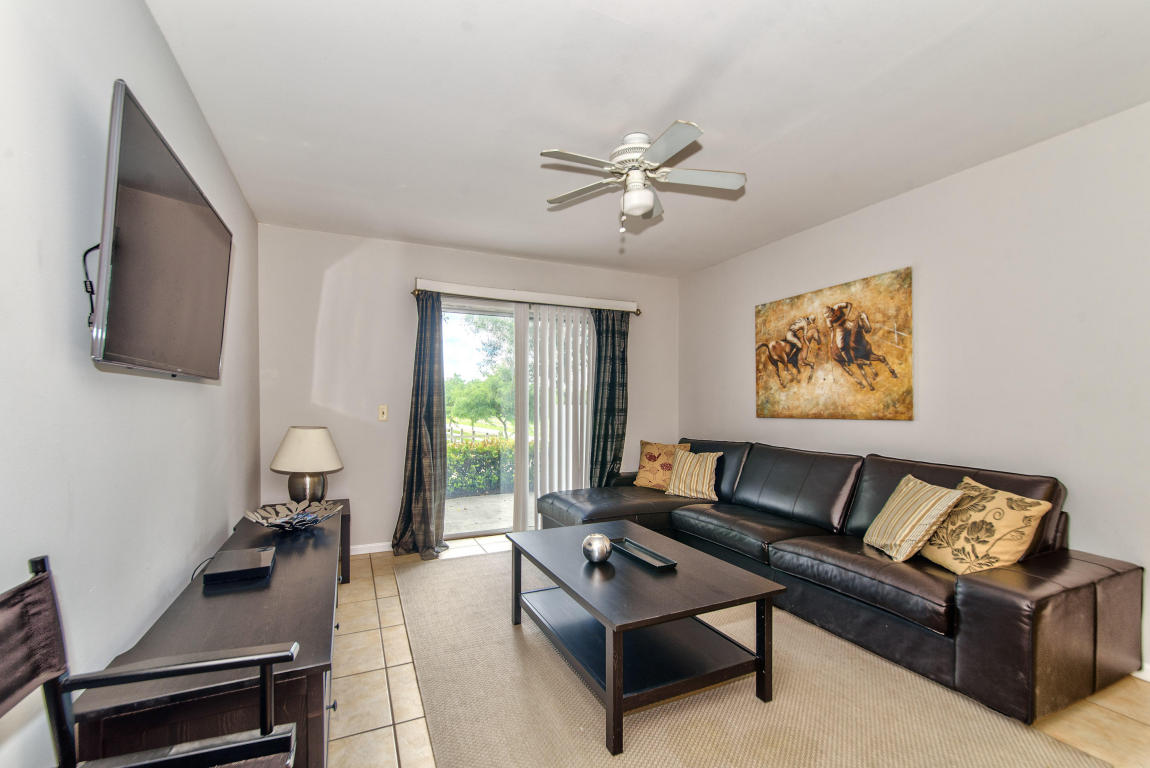 PALM BEACH POINT EAST - Residential