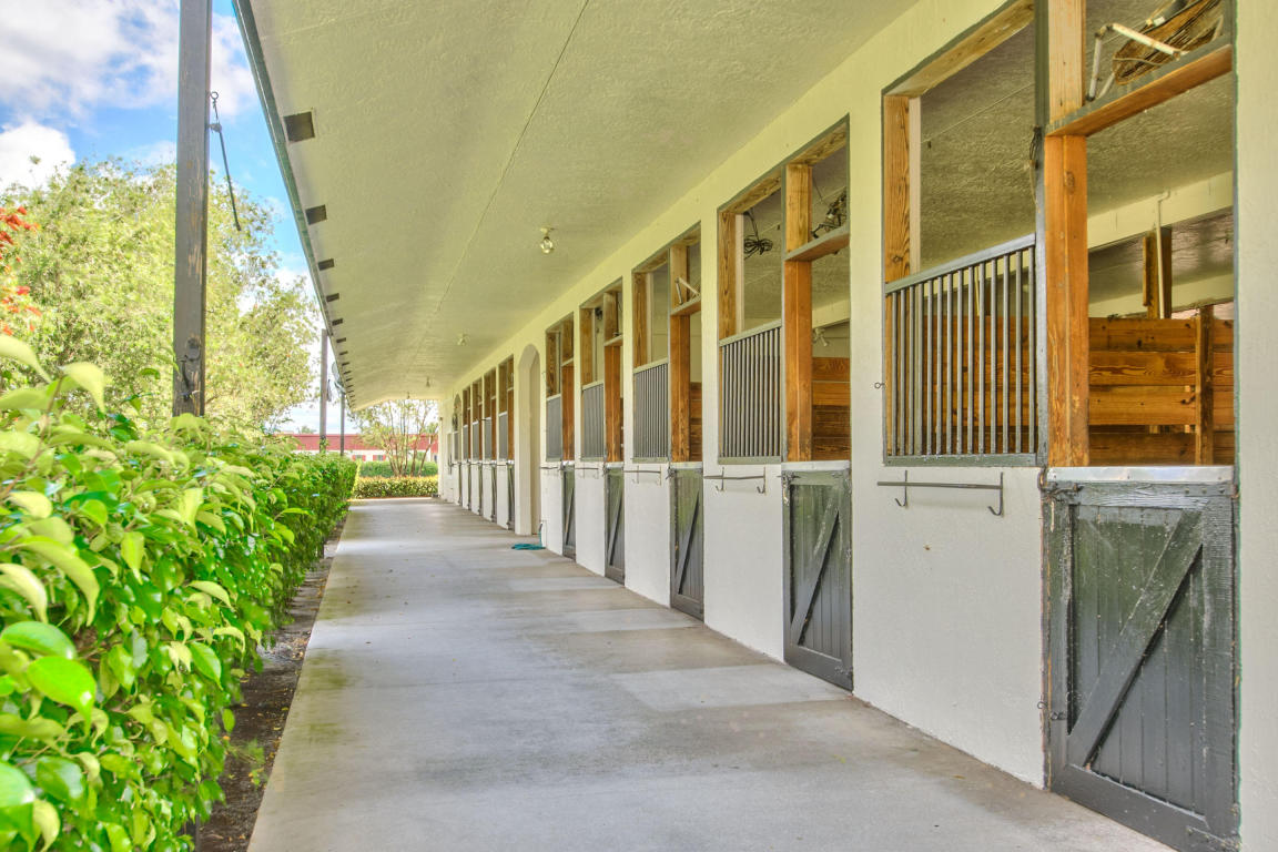 PALM BEACH POINT EAST - Residential