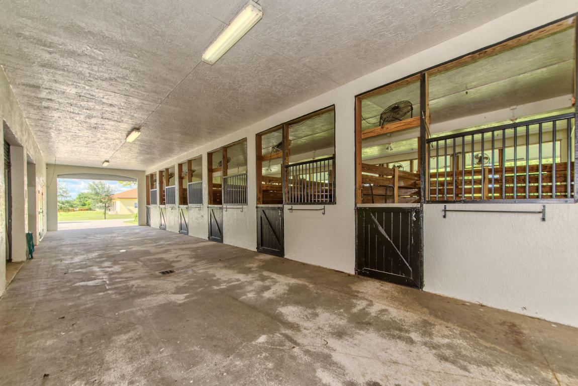 PALM BEACH POINT EAST - Residential