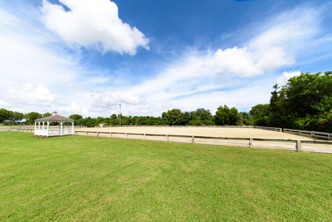 PALM BEACH POINT EAST - Residential