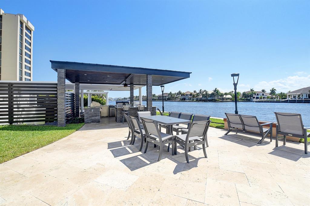 COASTAL HOUSE - Residential