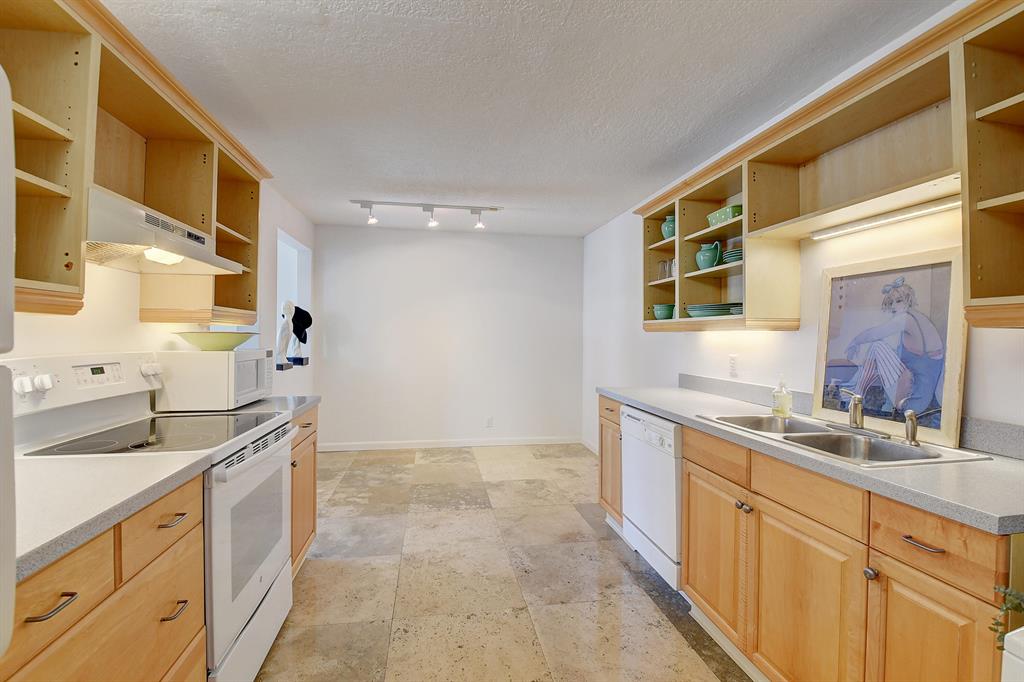 COASTAL HOUSE - Residential