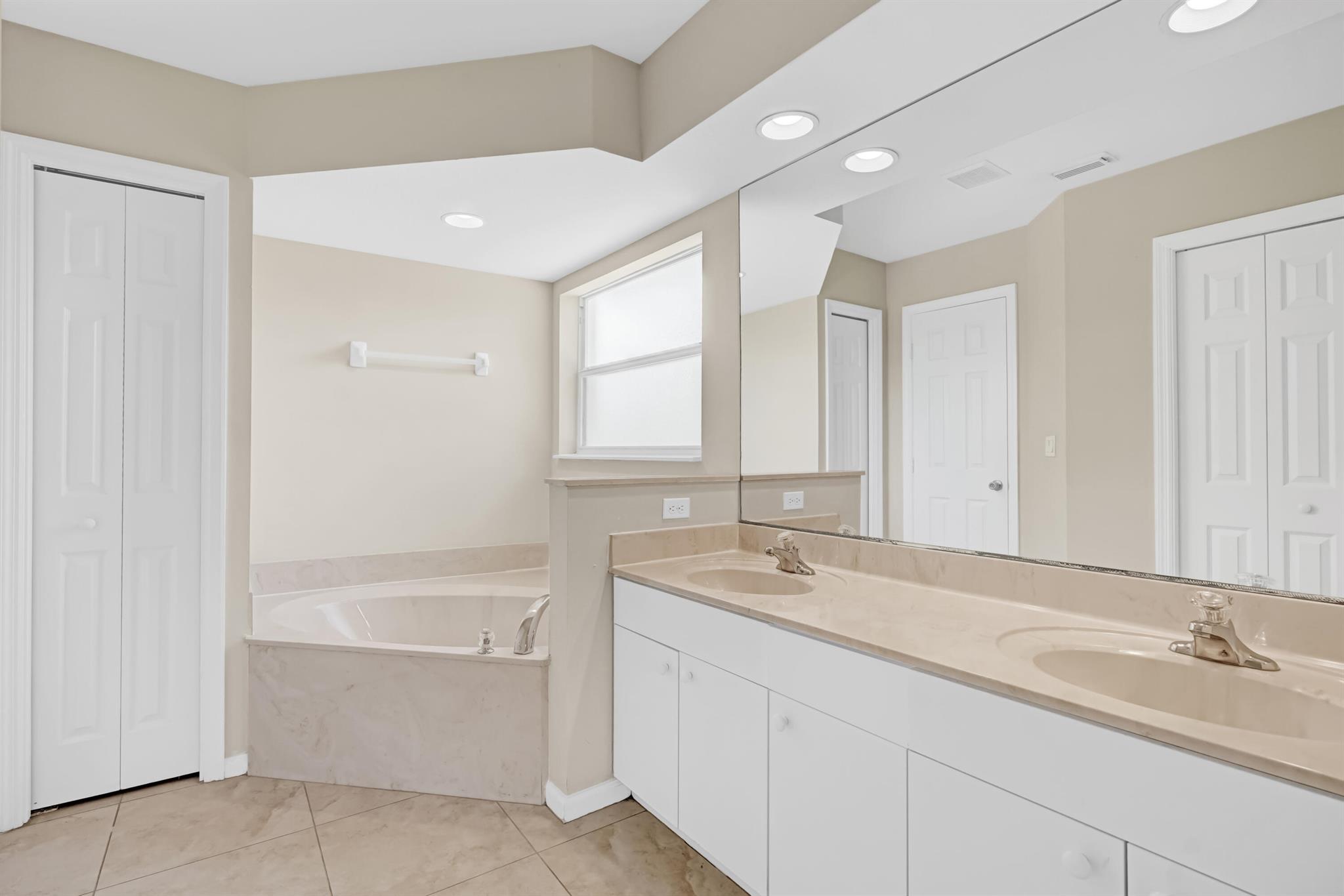 PORT ST LUCIE SECTION 19 - Residential