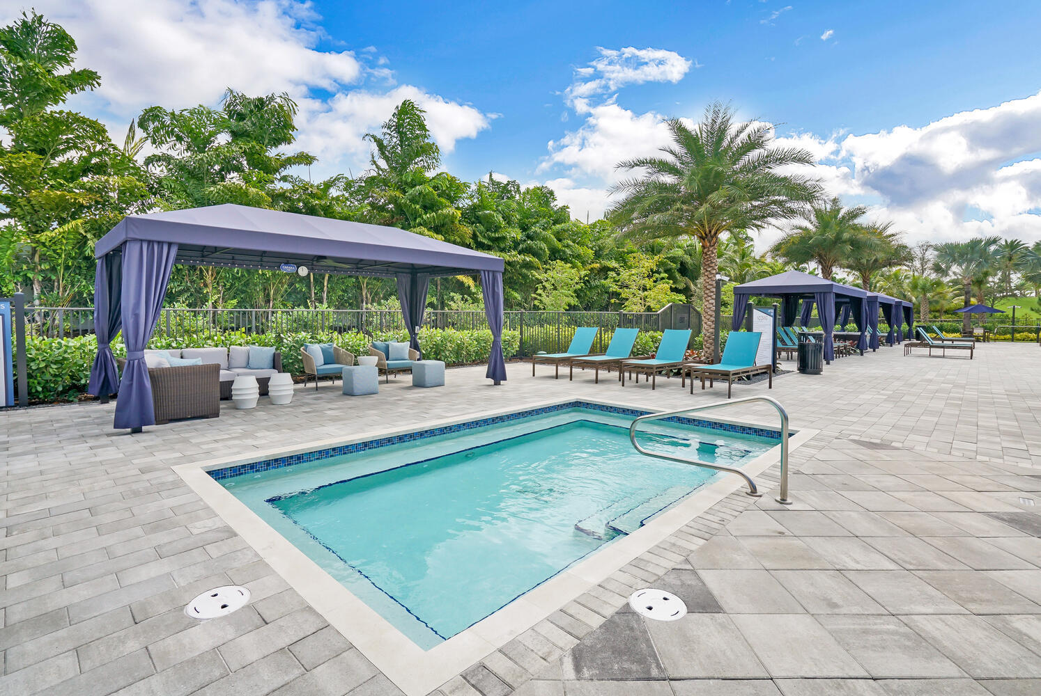 VALENCIA SOUND - Residential Lease